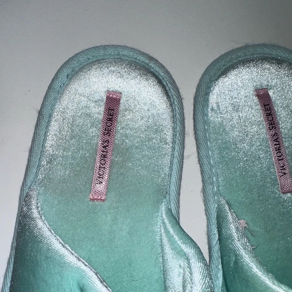Victoria's Secret Mint Slippers - Picture 3 of 4